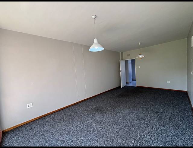 2 BEDROOM APARTMENT FOR SALE IN MOREHILL